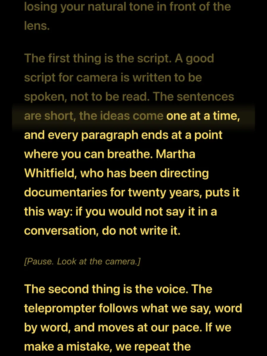 LOIGO on an iPad: full-screen reading with the current paragraph highlighted and the text already read dimmed.